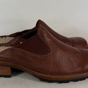 Ugg sherpa lined slip on mules women's size 7.5 cognac brown leather